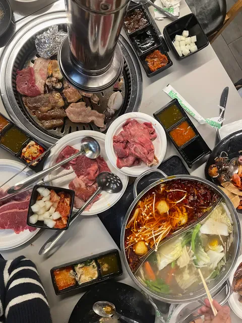 TEN BBQ & HOTPOT