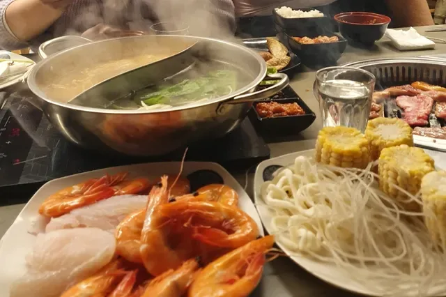 TEN BBQ & HOTPOT