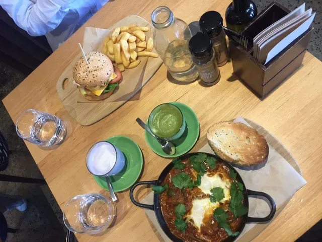 Ten One Ate cafe