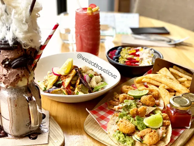 Ten One Ate cafe