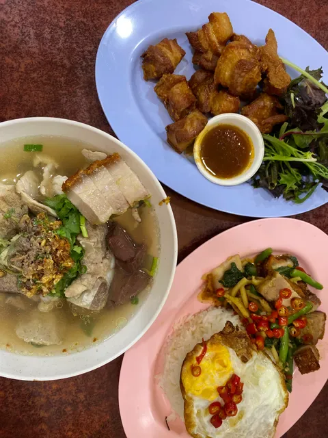 Thai Asia Unique Cafe & Tavern