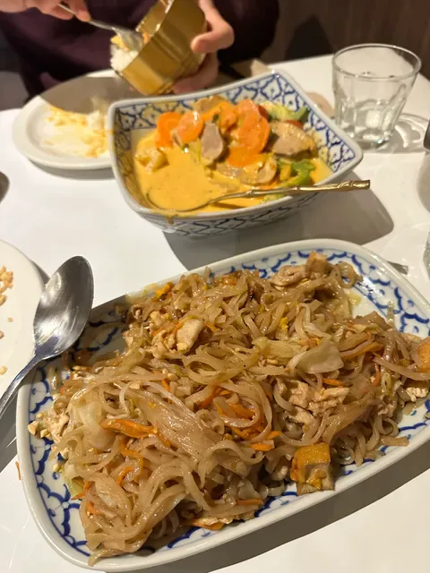 Thai Tables