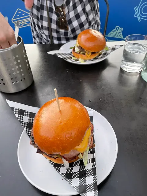 The Best Burger Bar
