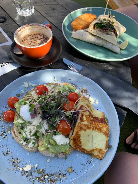 The Corner Pantry Cafe