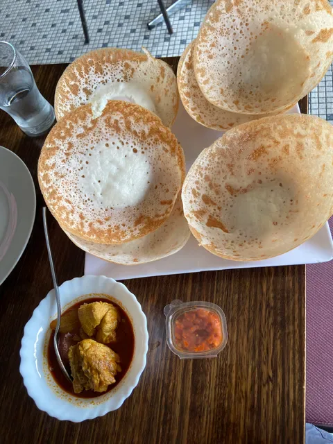 The Fab Curry & Hoppers