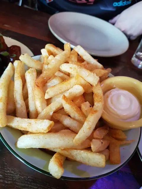 The Gem Bar and Dining