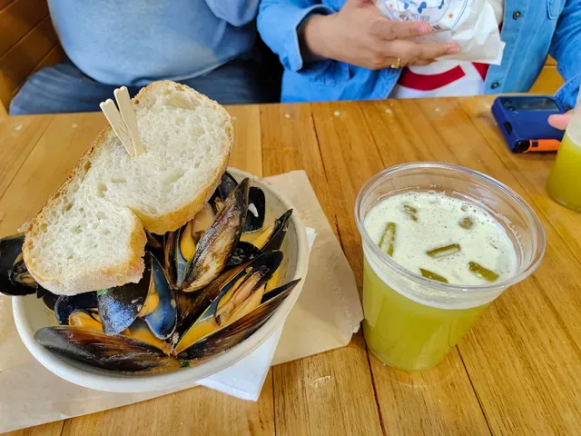 The Mussel Pot