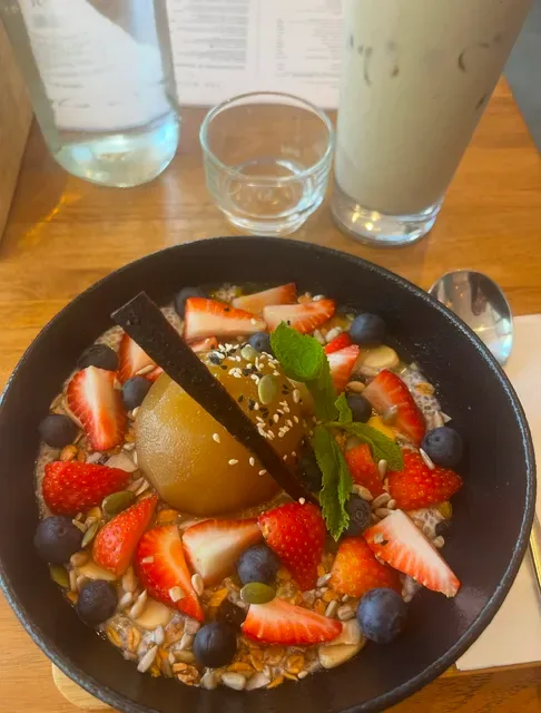 THE NICHOLSON COFFEE & EATERY