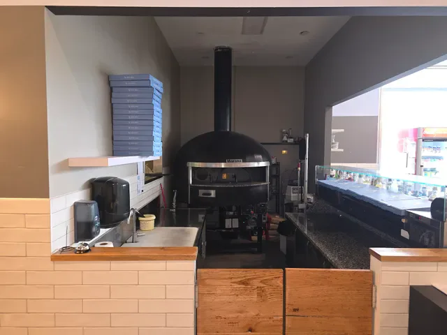 The Rise Pizzeria Cafe