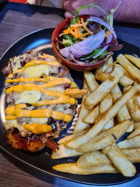 The Sporting Globe Bar & Grill