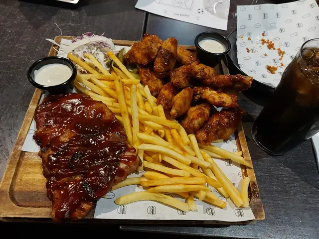 The Sporting Globe Bar & Grill