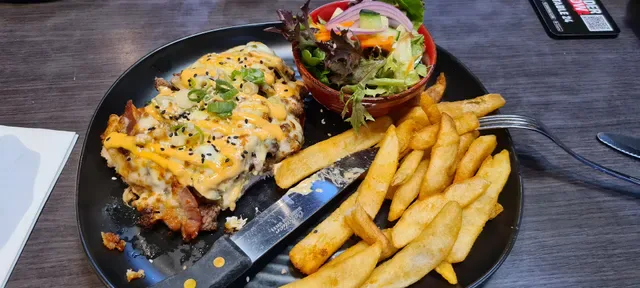 The Sporting Globe Bar & Grill