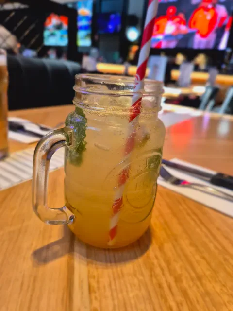 The Sporting Globe Bar & Grill Mordialloc