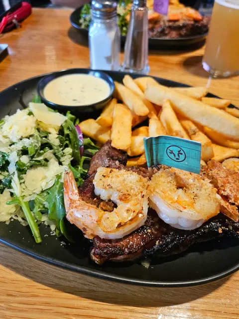 The Sporting Globe Bar & Grill Mordialloc