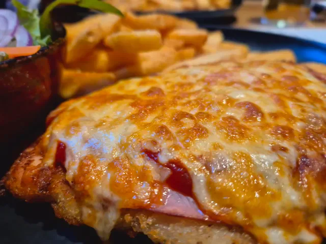 The Sporting Globe Bar & Grill Mordialloc