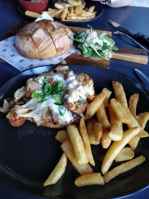 The Sporting Globe Bar & Grill Plenty Valley