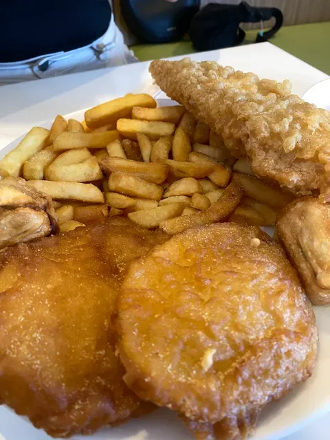 The Stadium Fish & Chippery & All Day Cafe