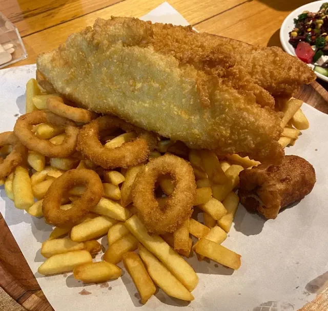 The Stadium Fish & Chippery & All Day Cafe