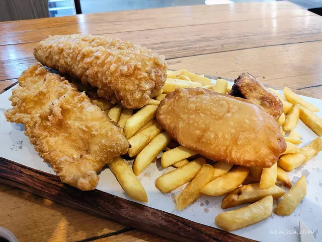 The Stadium Fish & Chippery & All Day Cafe