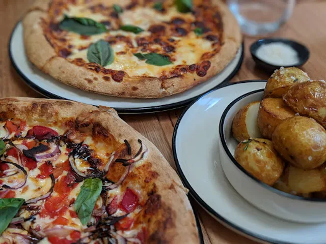 Station House Pizzeria