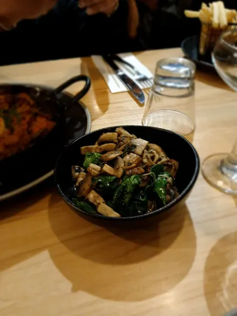 THE STONEZ RESTAURANT