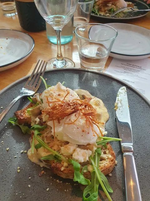 THE STONEZ RESTAURANT