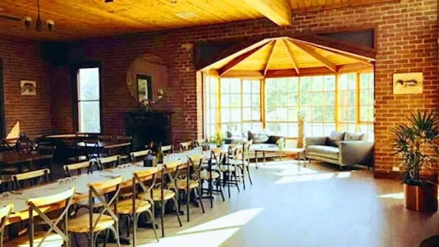 The Warburton Hotel, Wesburn - Bar & Bistro (The West)