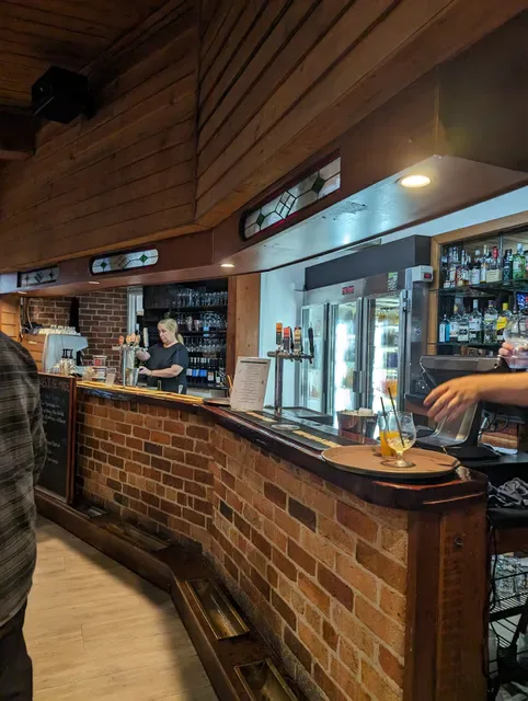 The Warburton Hotel, Wesburn - Bar & Bistro (The West)