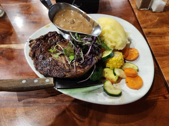 The Warburton Hotel, Wesburn - Bar & Bistro (The West)