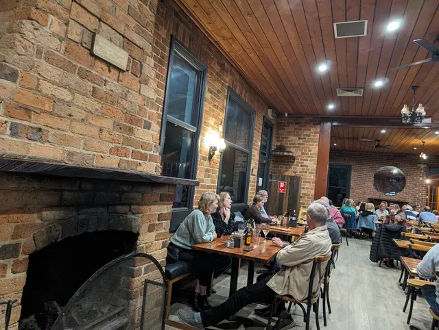 The Warburton Hotel, Wesburn - Bar & Bistro (The West)
