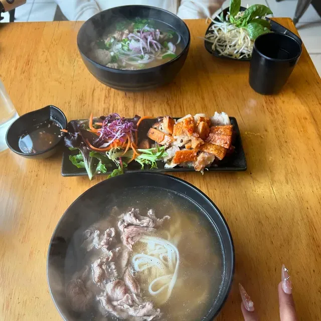 Them Authentic Vietnamese Cuisine & Rolls
