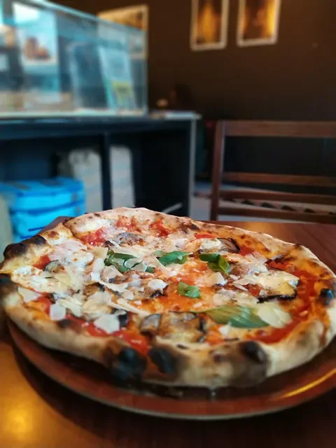 THIN SLIZZY PIZZERIA