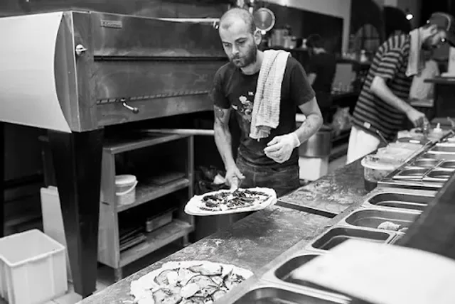 THIN SLIZZY PIZZERIA