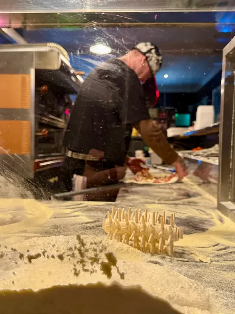THIN SLIZZY PIZZERIA
