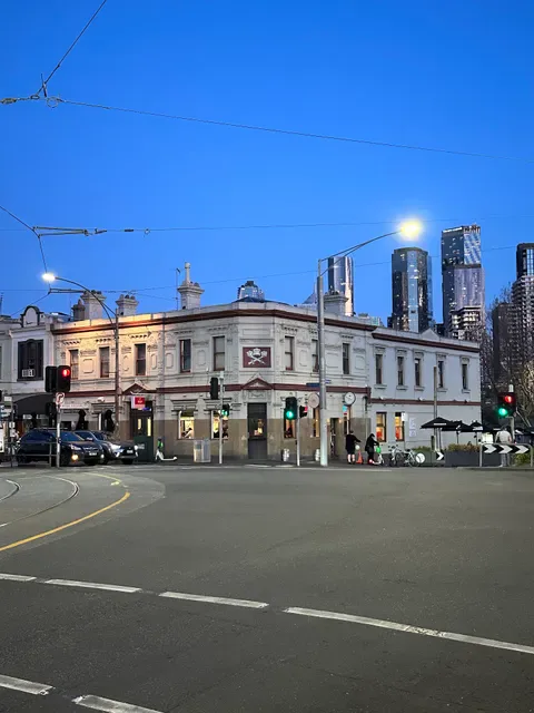 Three Crowns Hotel