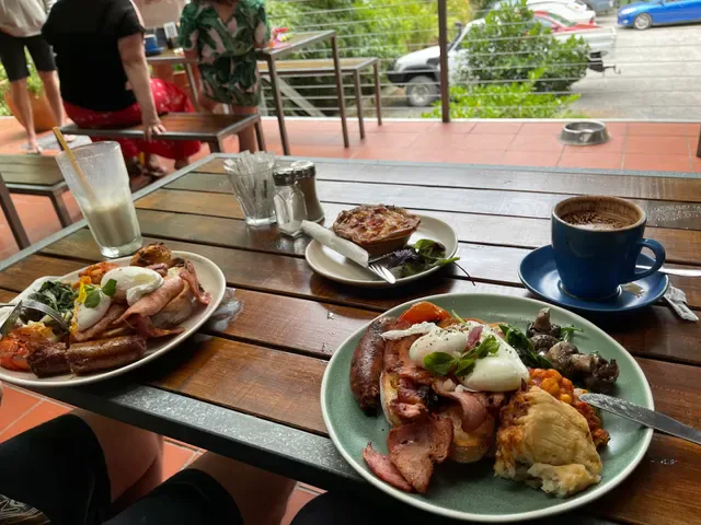 Three Sugars Cafe