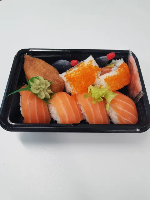 Tokui Sushi