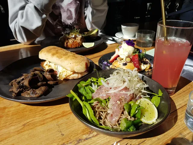 Top Paddock Cafe