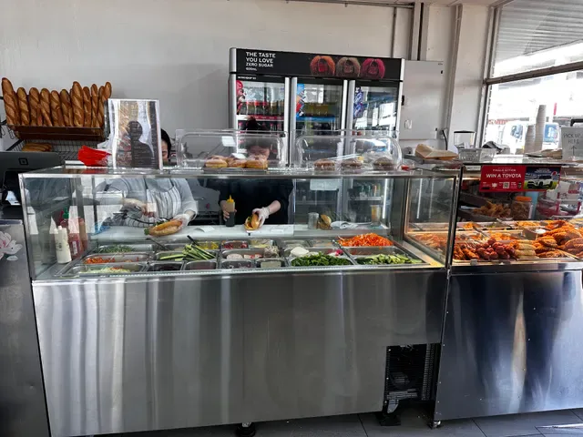 To's Bakery & Cafe