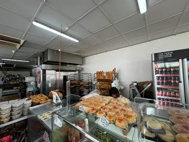 To's Bakery & Cafe