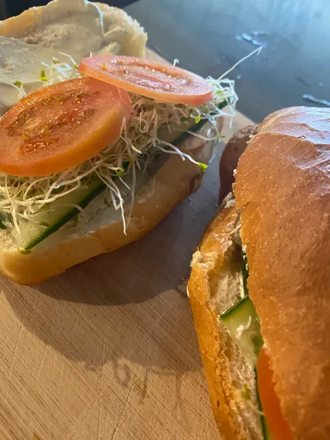 To's Bakery & Cafe