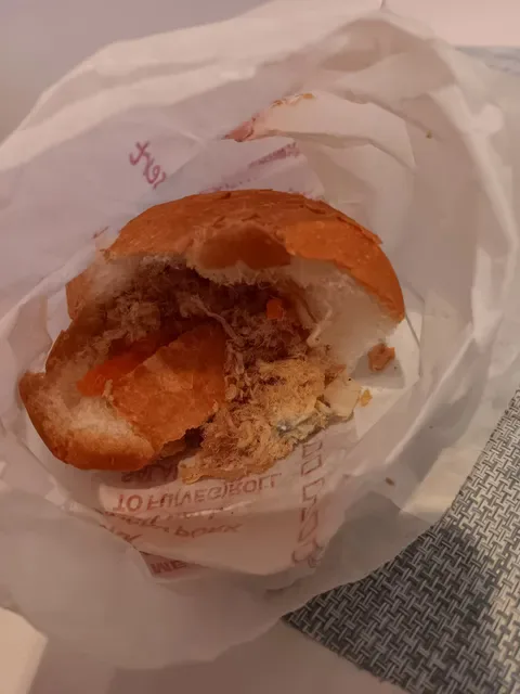 To's Bakery & Cafe
