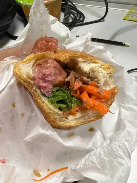 To's Bakery & Cafe