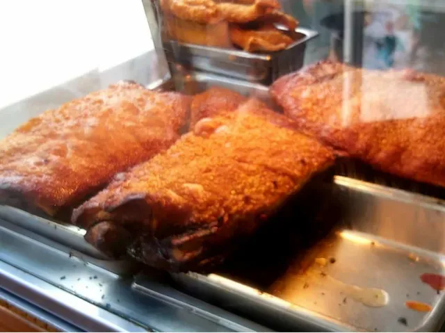 Trang Bakery and Cafe