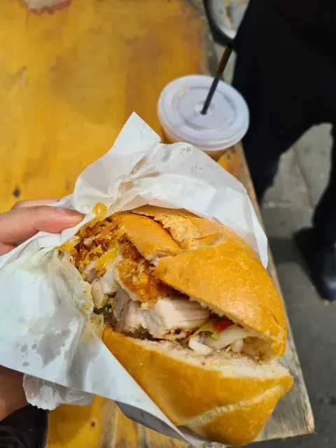 Trang Bakery and Cafe