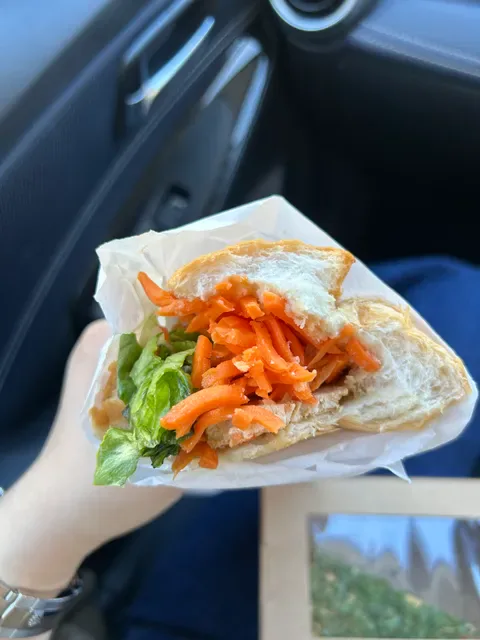 Trang Bakery and Cafe