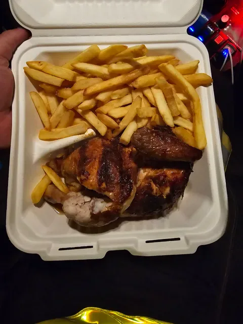 WATSONIA CHARCOAL CHICKEN