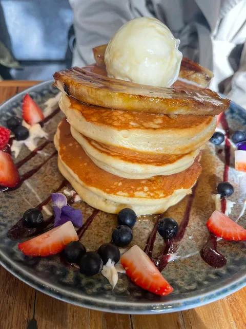 Two Birds Cafe