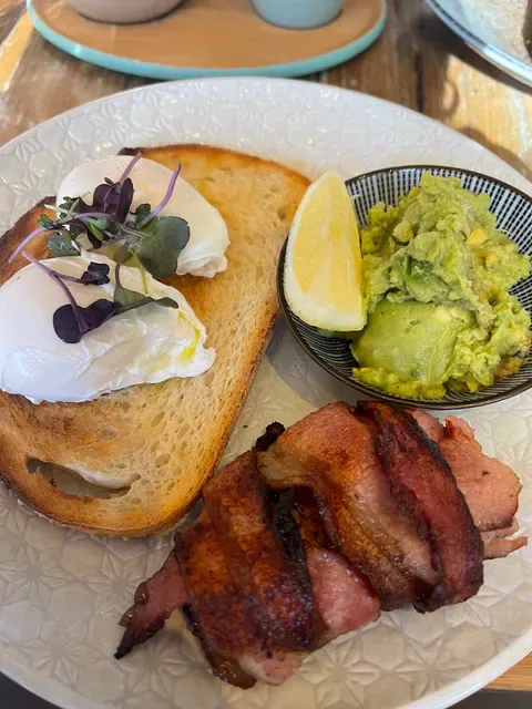 Two Birds Cafe