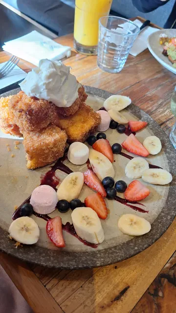 Two Birds Cafe